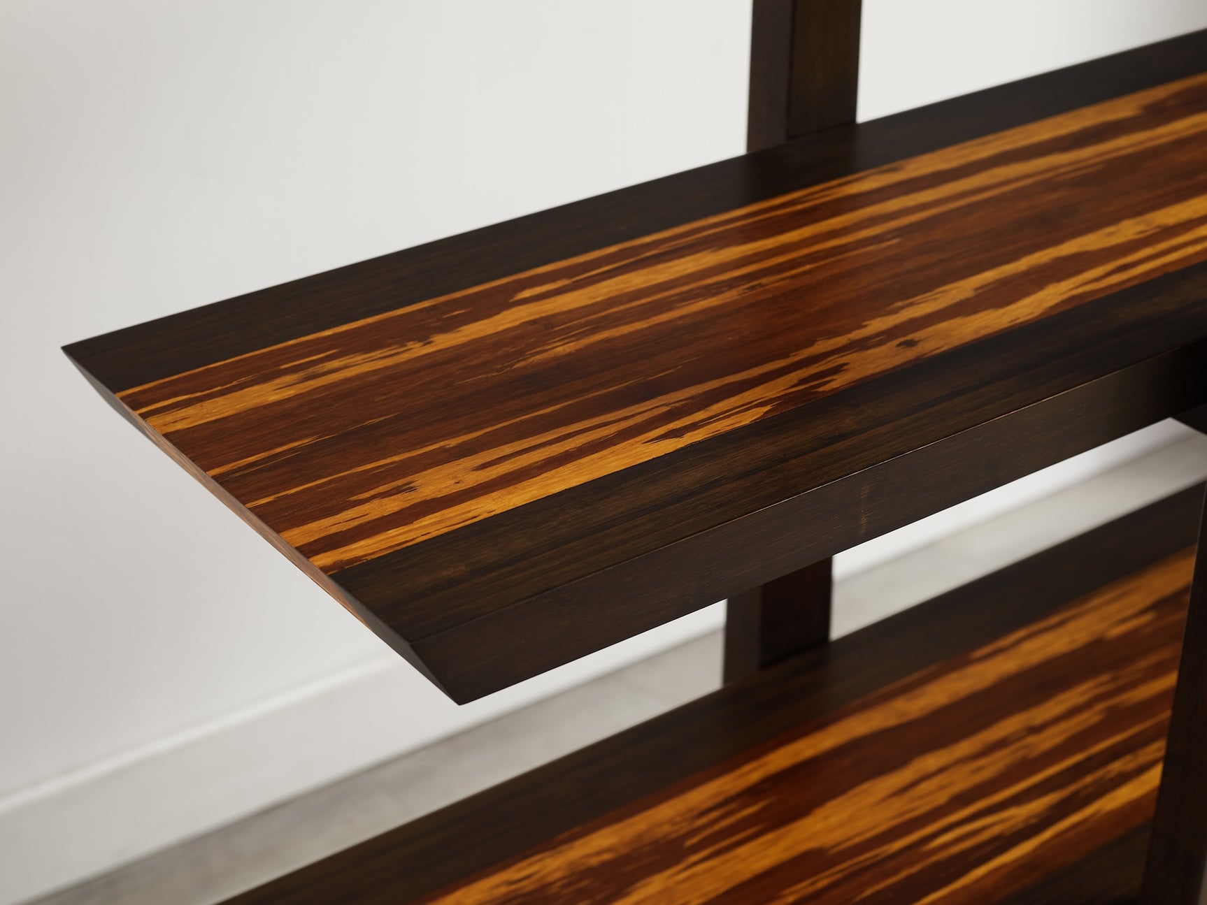 Magnolia Shelf