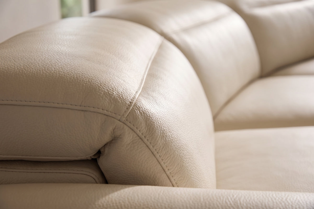 Savona Leather Cuddler Recliner Sofa | Italian Nappa 11000 Top-Grain Leather | Power Headrests | Zero-Gravity Recline
