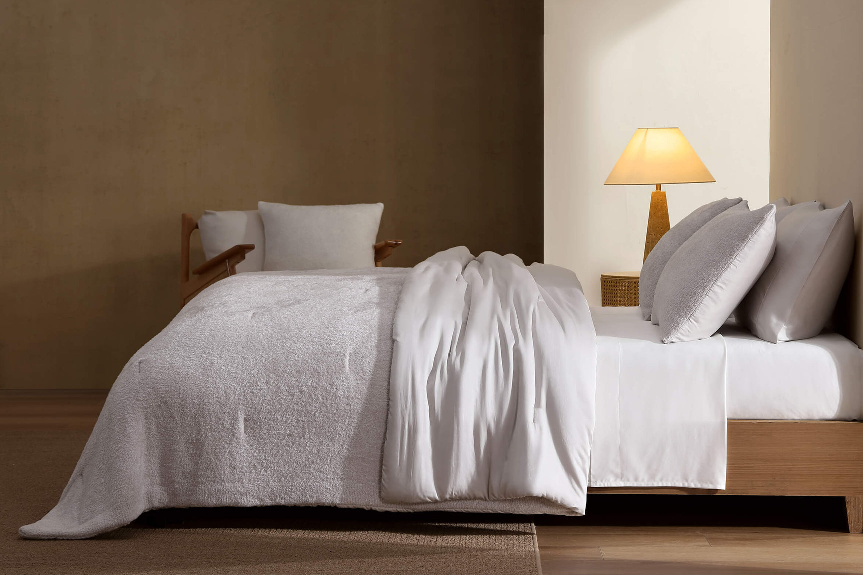 Cloud Silque Stitch Comforter Bundle