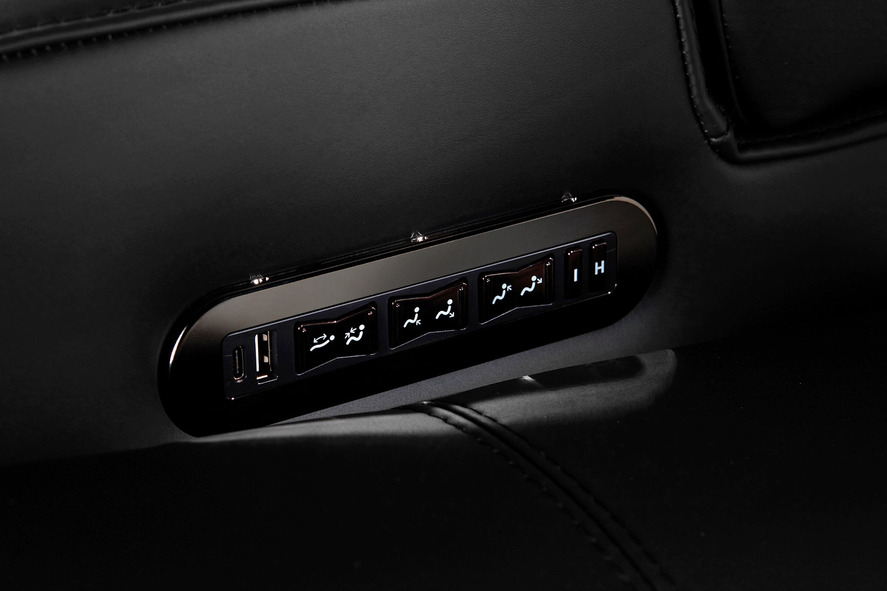 Valencia 2025 New Tuscany Ultimate Luxury Heat & Ventilation Leather Home Theater Seating Row of 3 Loveseat Left, Onyx