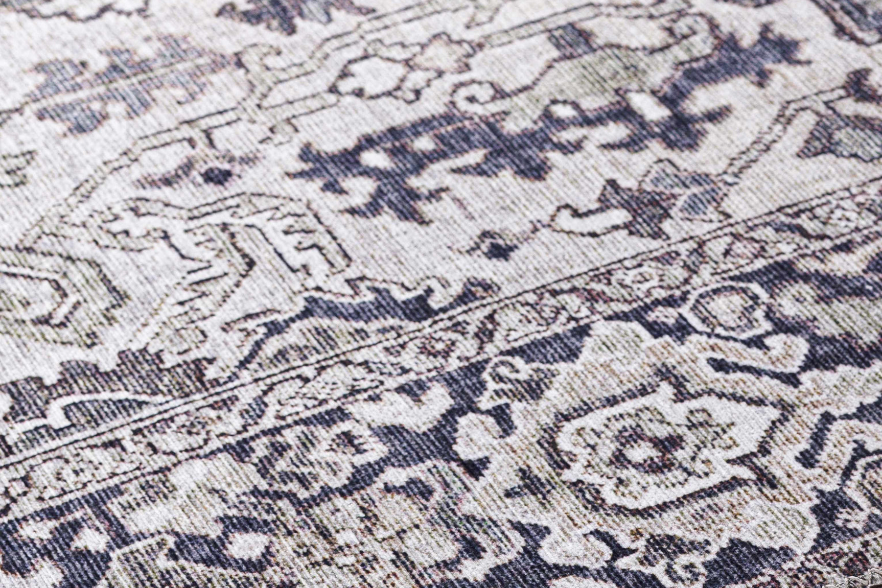 Neyland Iris Gray Area Rug 2359