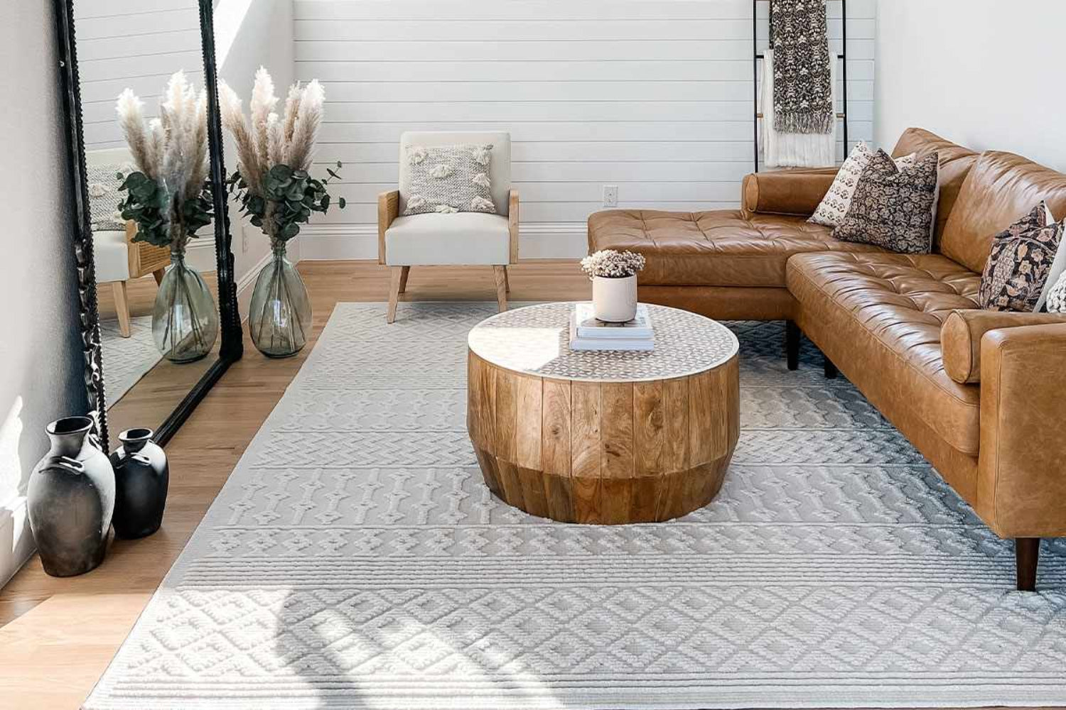 Drago White Washable Area Rug