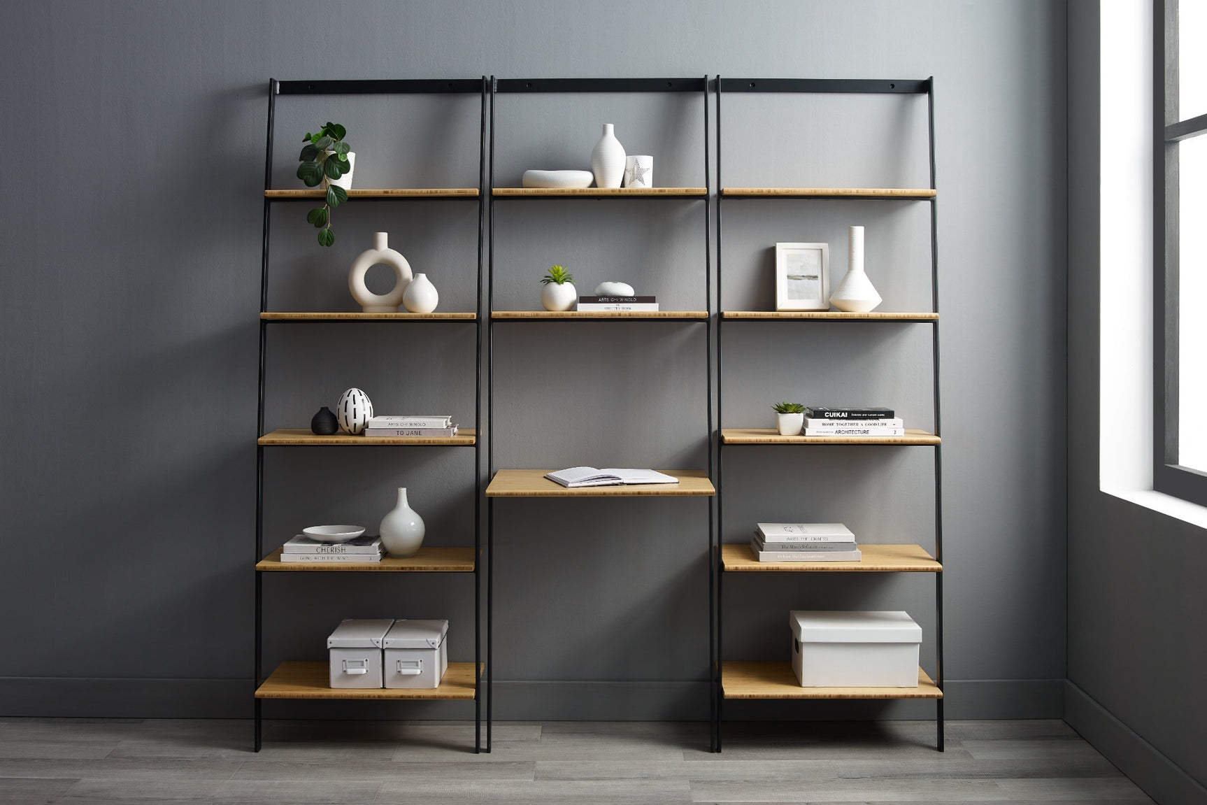 Santa Cruz Solid Moso Bamboo Leaning Shelf