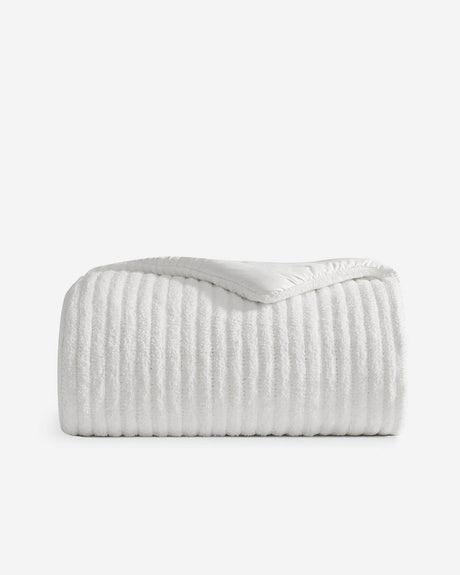 Snug Piped Comforter