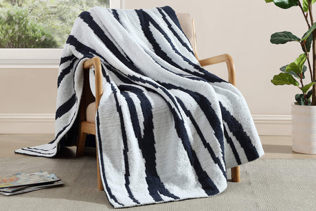 Woodland Throw | Last Chance