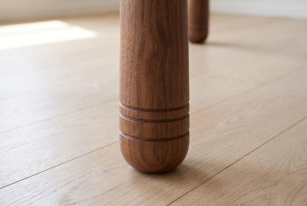 Three rings, a rounded foot