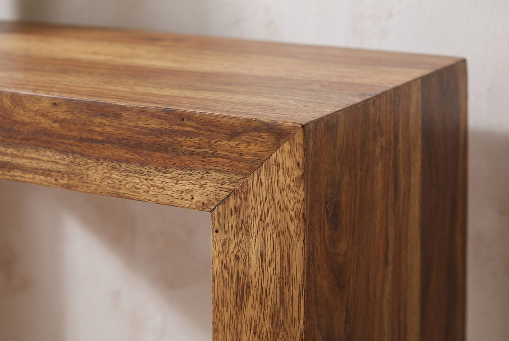 A mitred corner