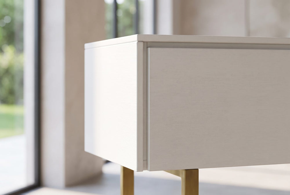 Solid acacia, painted white