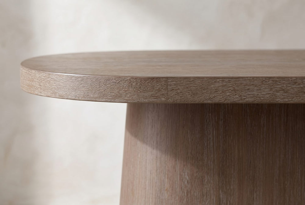 A plain square edge