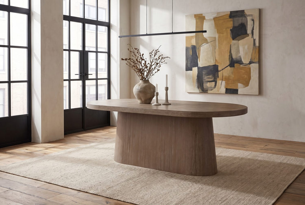 One pedestal, rounded like the top
