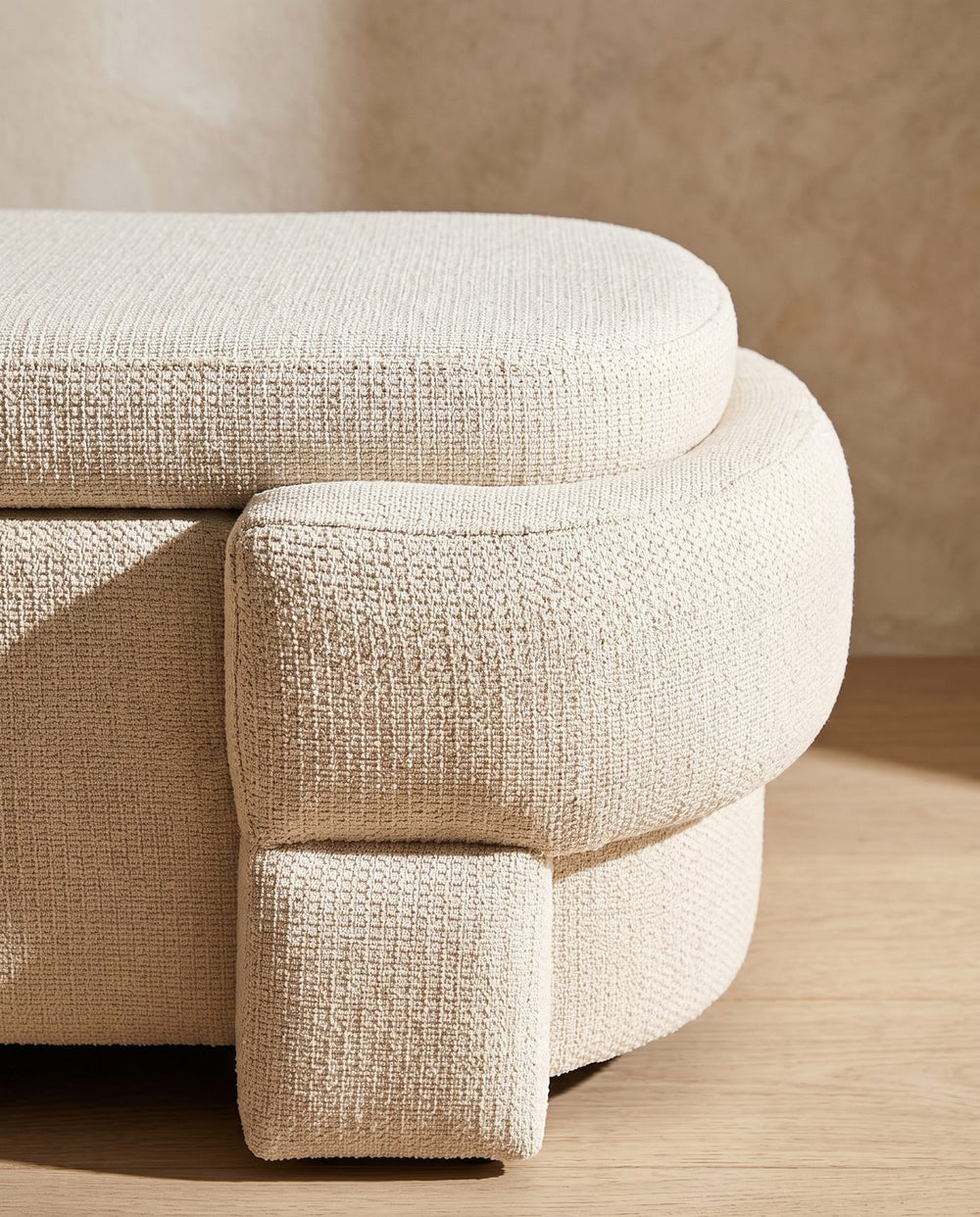 Fully upholstered legs
