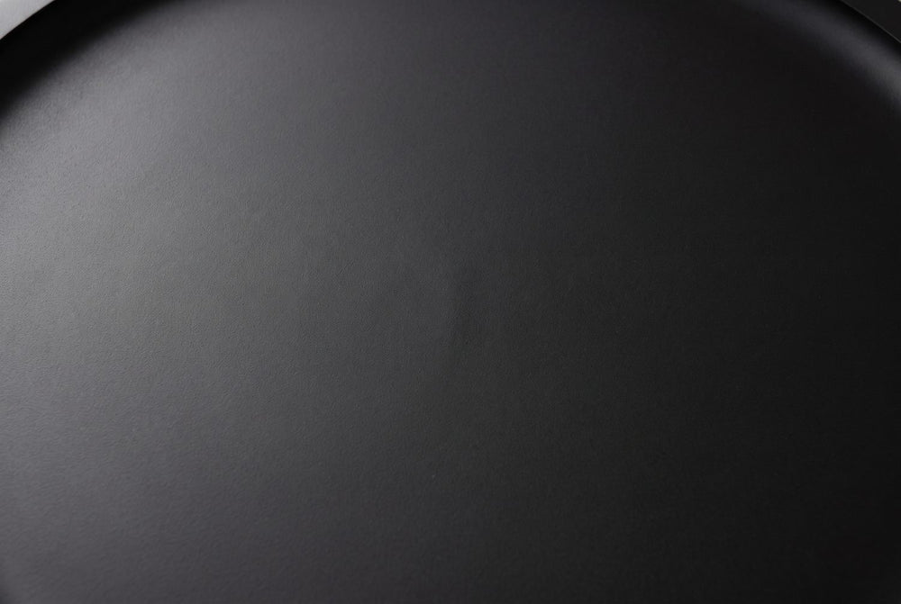 Matte black over solid mango