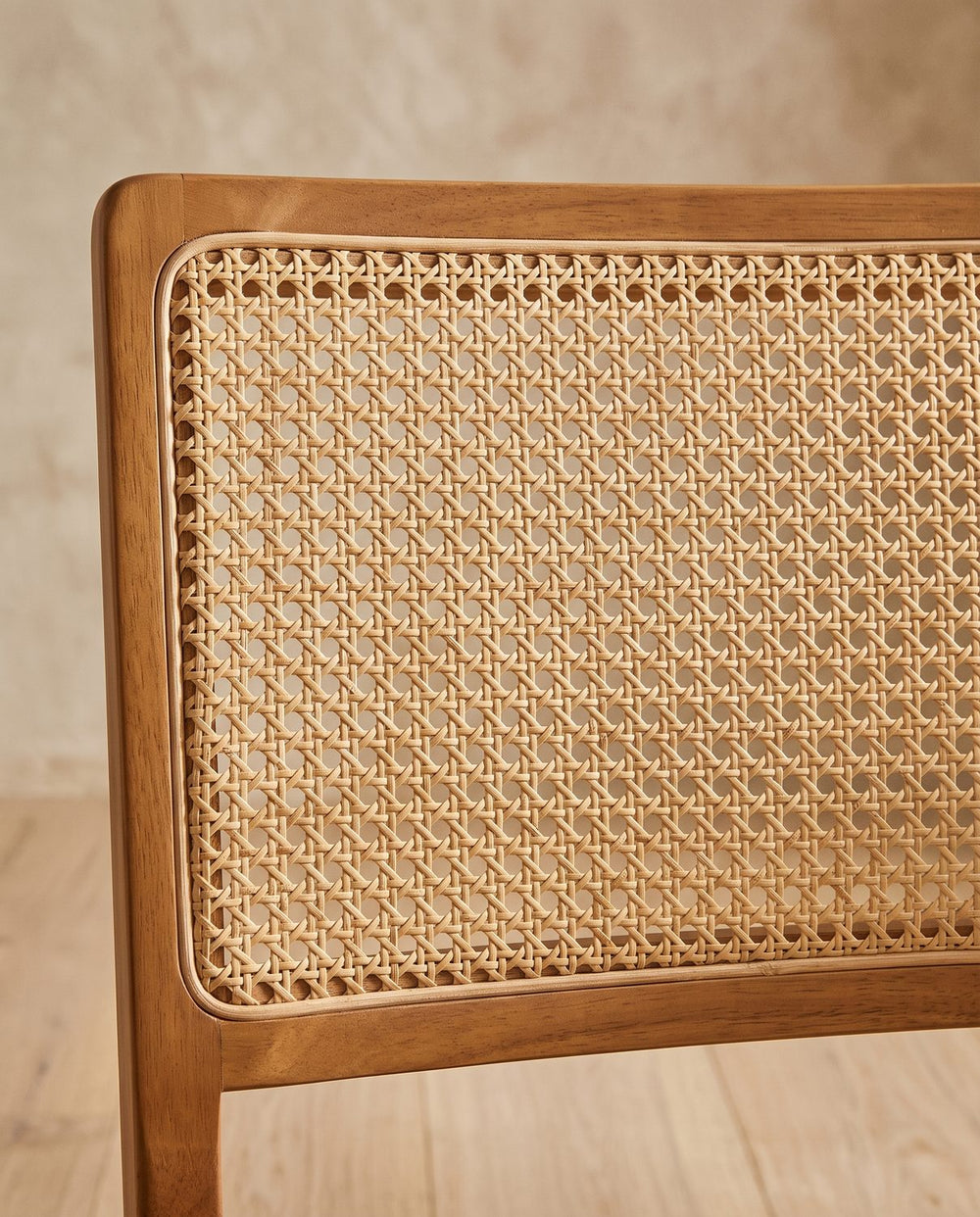 Square-weave cane back