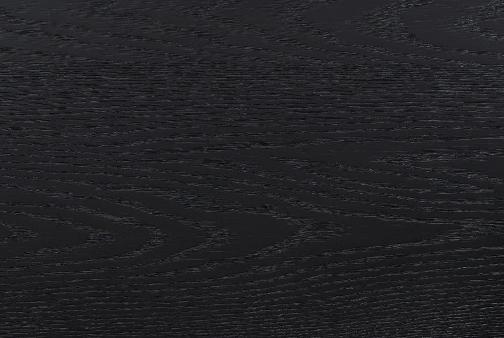 Oak under the black
