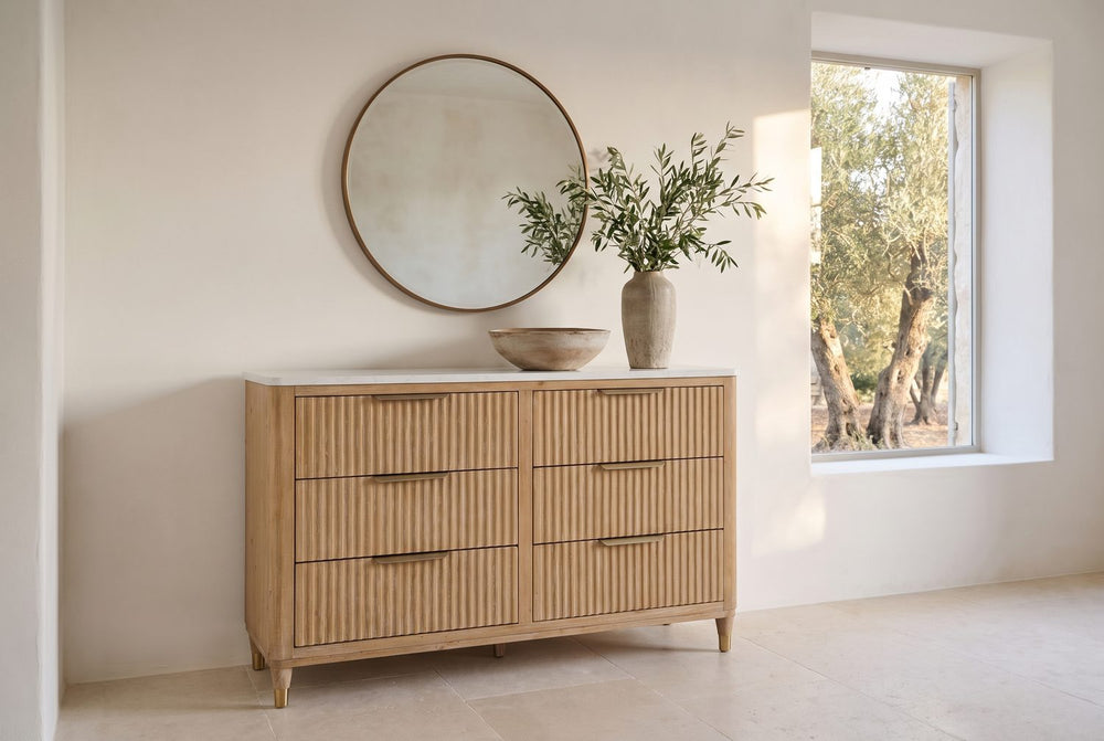 Six drawers, brass-capped legs
