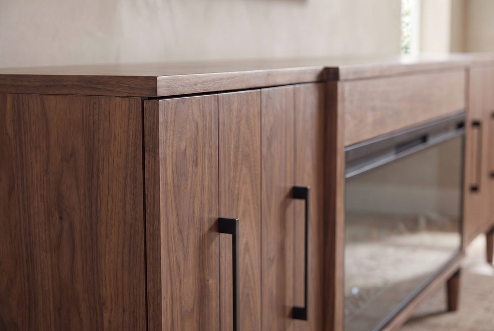 Slatted doors, both ends