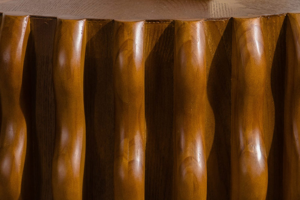 Ribs carved into waves