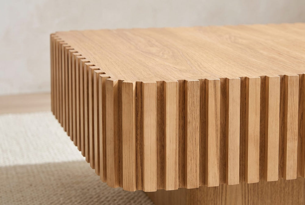 A slatted, rounded corner