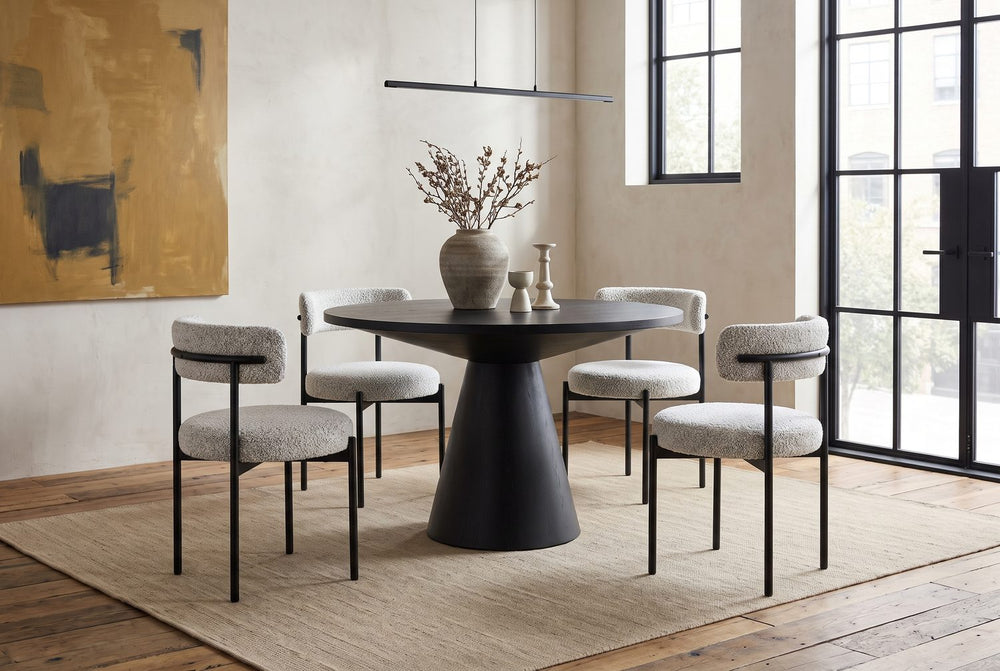 Four places, one pedestal