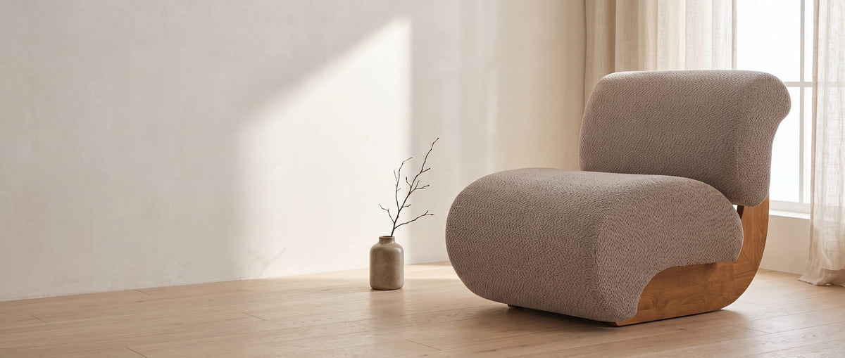 All curves, no corners. - Siena Curved Slipper Chair