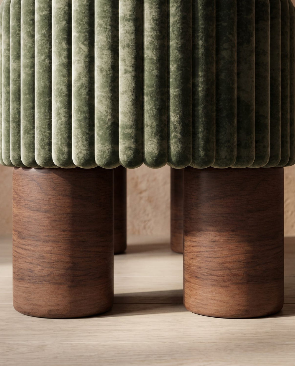 Chunky cylinder legs