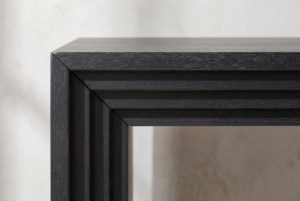 A mitred, stepped corner