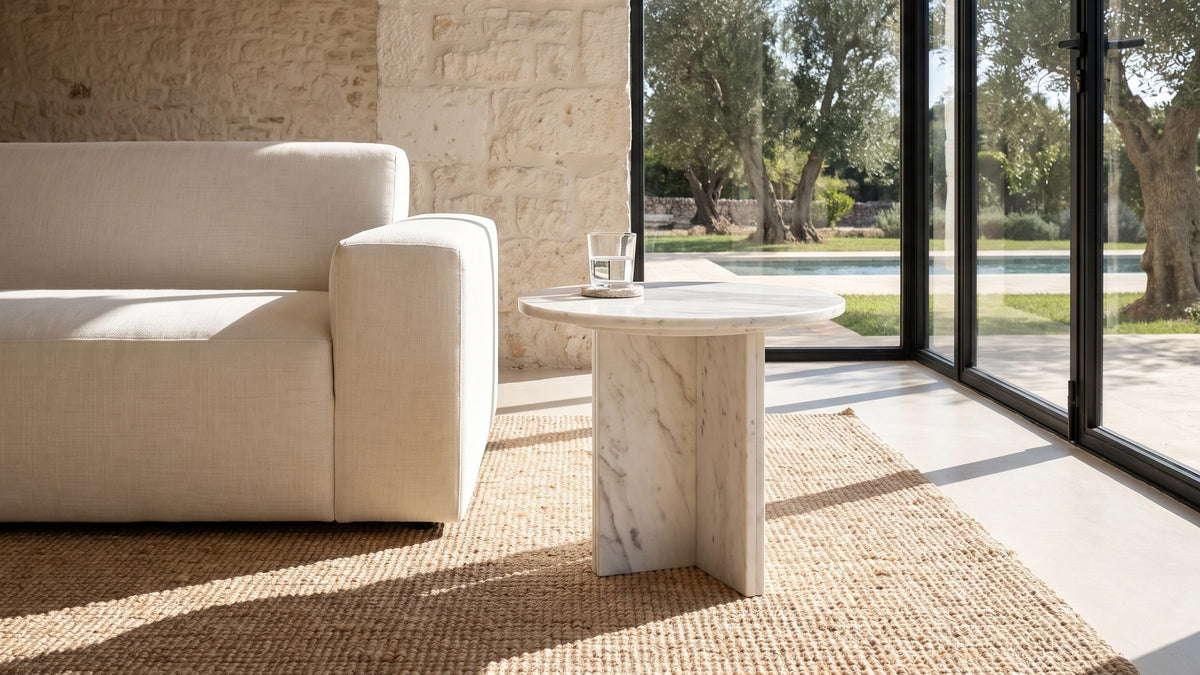 White marble, kept small. - Stintino White Marble Round Side Table