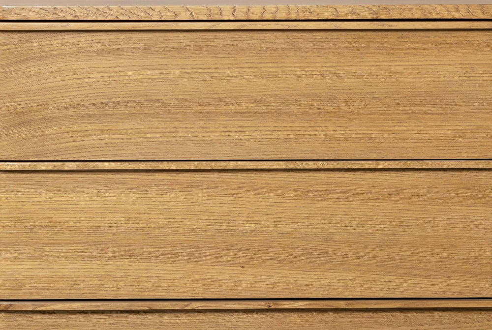 Straight white oak grain