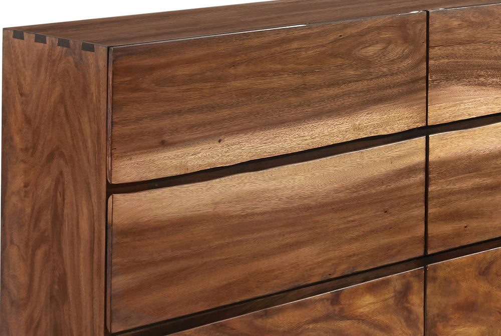Sculpted drawer edges