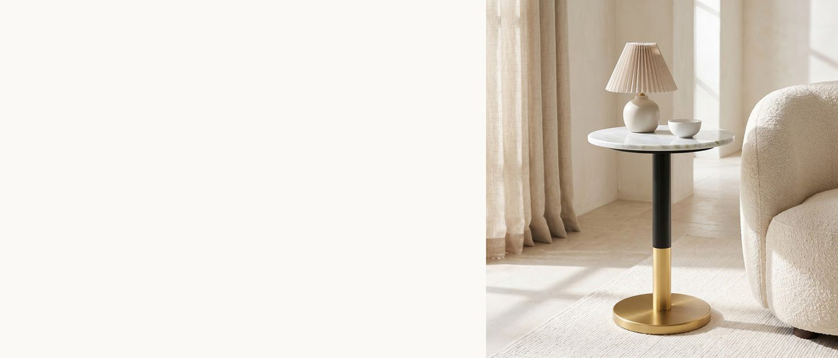 White marble, a gold foot. - Ugento White Marble Pedestal Side Table