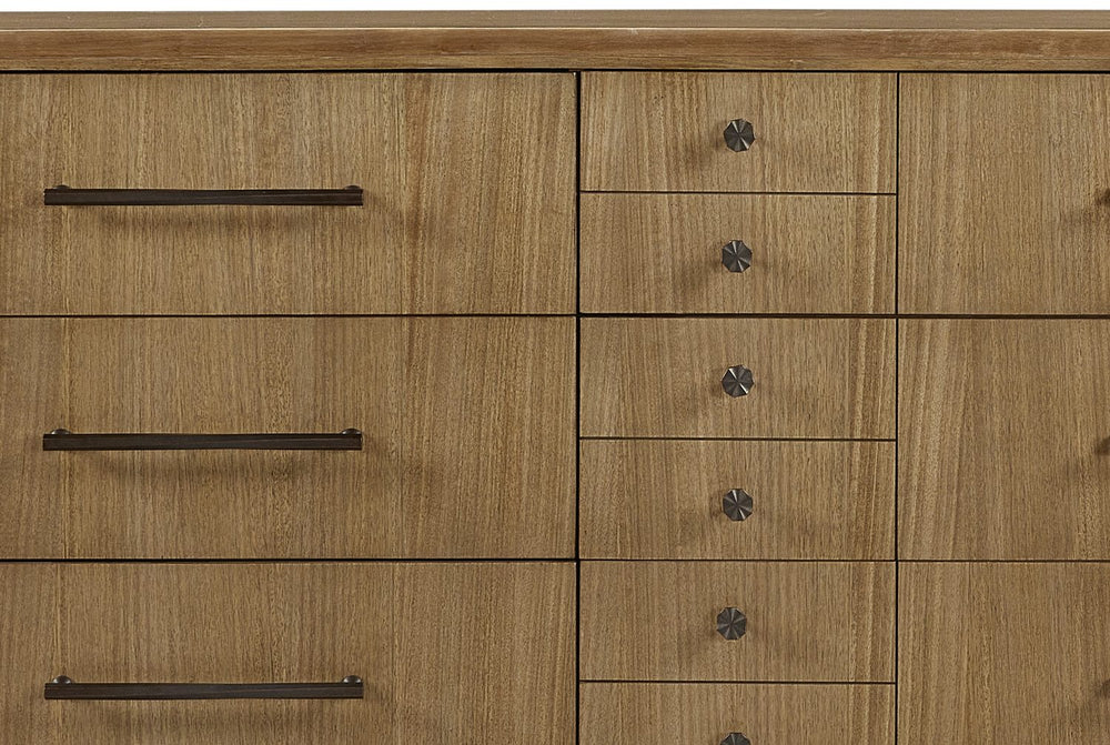 Bars, knobs, a center column