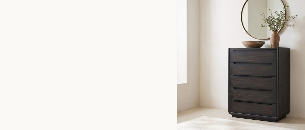 Black ash, softly framed. - Valdobbiadene 40-Inch Burnished Black 5-Drawer Chest