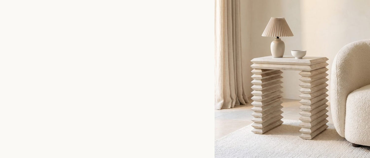 The Varallo profile, arm height. - Varallo Reclaimed Pine Side Table