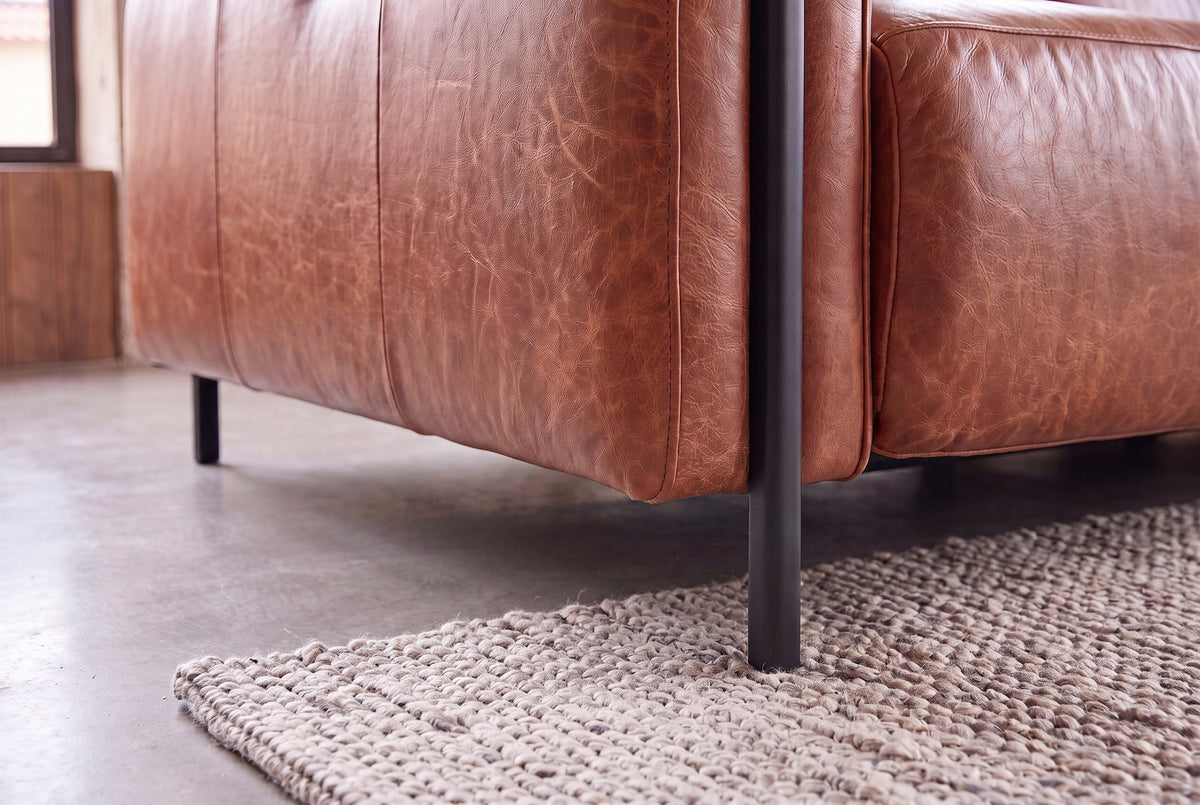 Andria sectional detBlack Matte Metal Legsail