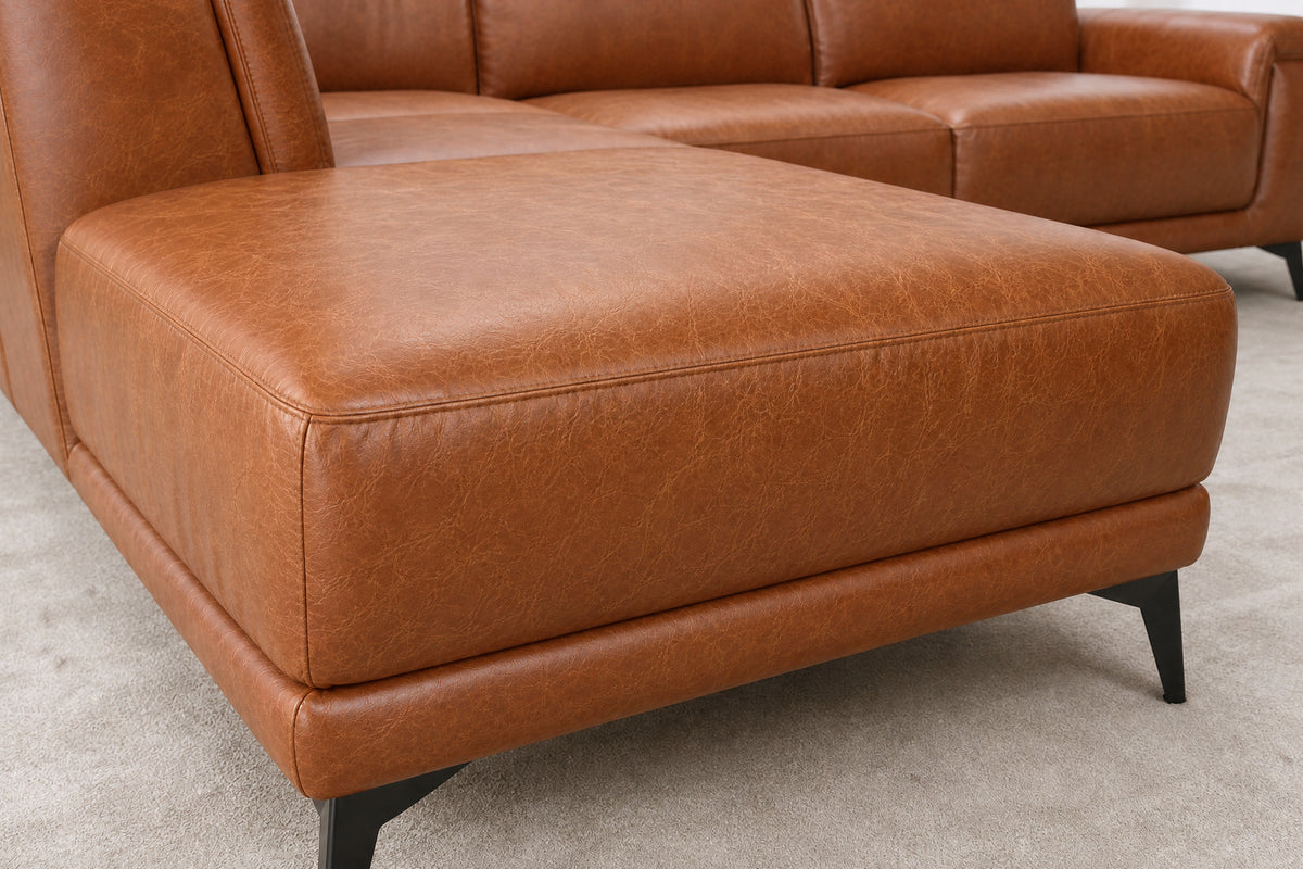 Andria sectional detail