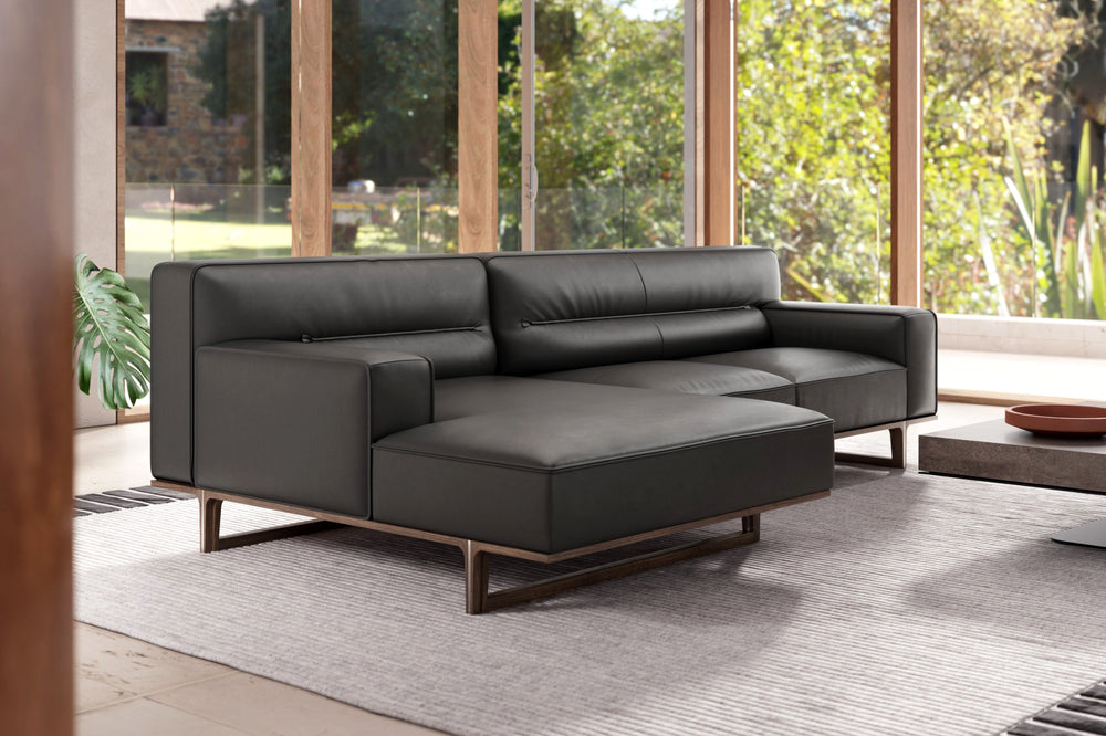 Valencia Varna Leather Three Seats with Left Chaise Sectional Sofa, Black